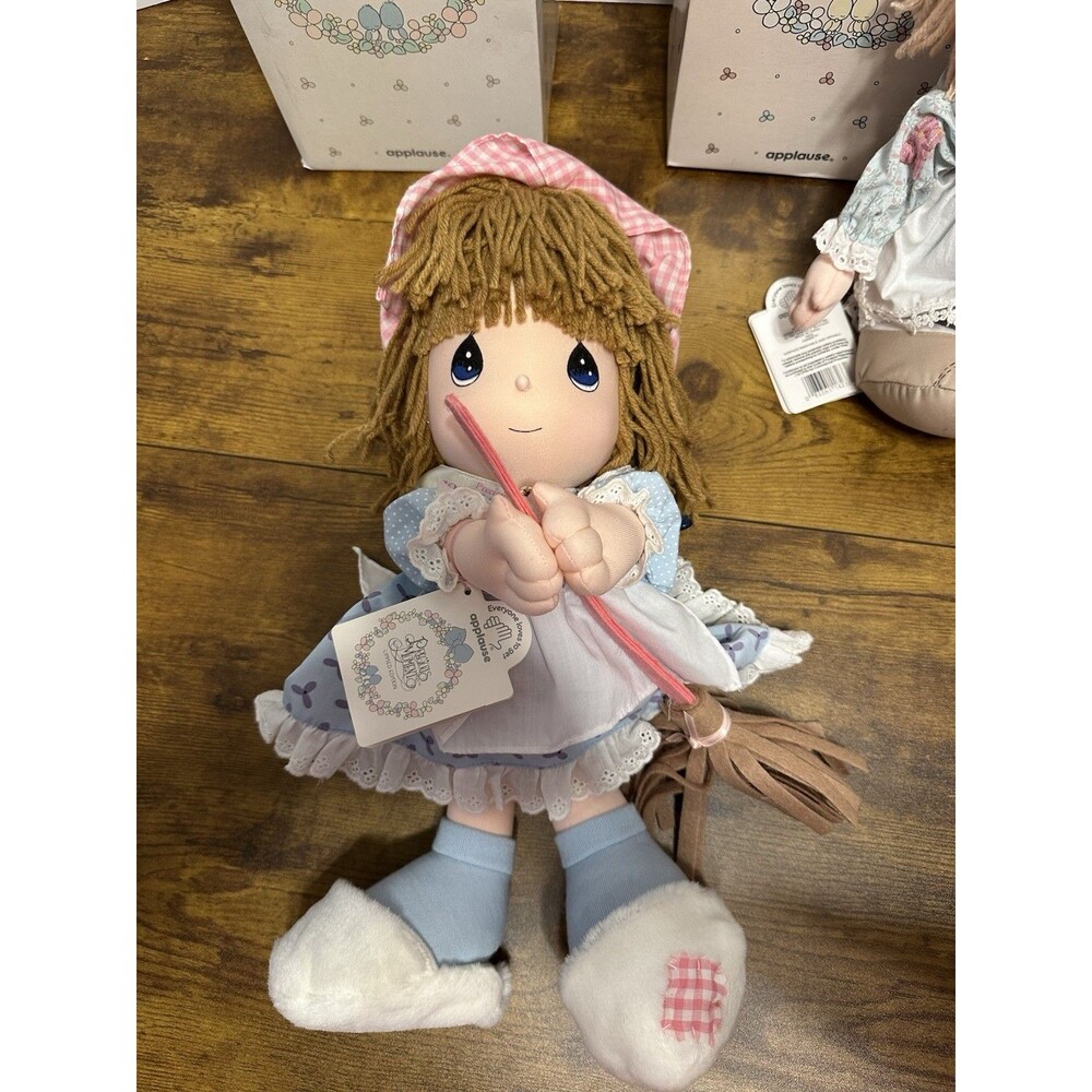 Vintage Precious Moments 1993 Limited Edition Winnie Doll 15" with box